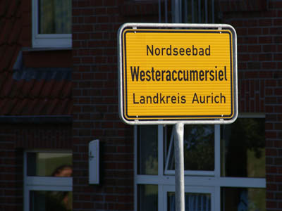 Ortseingang von Westeraccumersiel